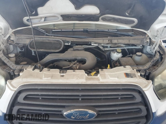 2015 Ford Transit z VIN 1FTNE1CM9FKA53207, wystawiony jako Copart lot #62840195 z przebiegiem 208 385 mil mil oraz Czysty tytuł • Clean title. Historia ofert i sprzedaży dostępna na DreamBid. Obrazek 12.