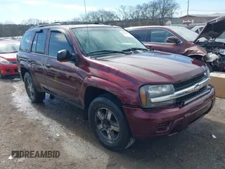 2006 Chevrolet TrailBlazer LT with VIN 1GNES13M462204650, listed as a IAAI auction lot 41652553 with 189,594 mi miles. Bid and sale history available at carsss.com. Image 1.