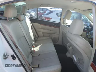 2012 Subaru Legacy Limited z VIN 4S3BMBJ63C3026378, wystawiony jako Copart lot #72647964 z przebiegiem 165 887 mil mil oraz Szkoda całkowita • Salvage title. Historia ofert i sprzedaży dostępna na DreamBid. Obrazek 10.