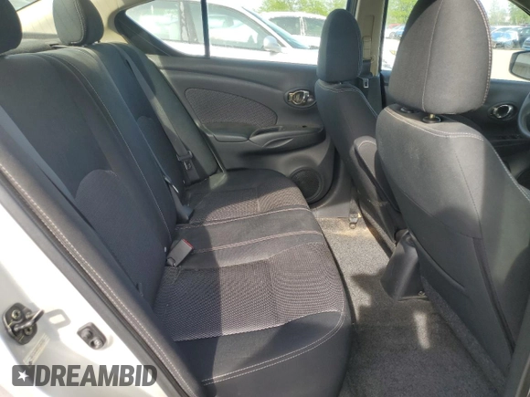 2015 Nissan Versa SV z VIN 3N1CN7AP1FL862953, wystawiony jako Copart lot #54019205 z przebiegiem 87 284 mil mil oraz Szkoda całkowita • Salvage title. Historia ofert i sprzedaży dostępna na DreamBid. Obrazek 10.