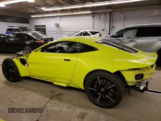 2020 Aston Martin Vantage z VIN SCFSMGAWXLGN03363, wystawiony jako Copart lot #81833084 z przebiegiem Nie podano mil oraz Szkoda całkowita • Salvage title. Historia ofert i sprzedaży dostępna na DreamBid. Obrazek 2.