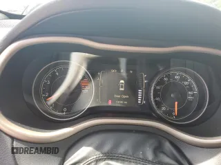 2016 Jeep Cherokee 75th Anniversary с VIN 1C4PJLCB9GW275724, выставлен на аукционе Copart как лот 59967125 с пробегом 110 101 миль миль и Списание • Salvage title. История ставок и продаж доступна на DreamBid. Изображение 9.
