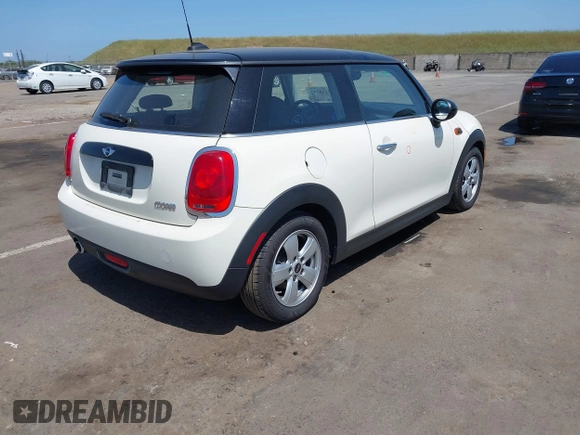 2017 MINI Hardtop Cooper с VIN WMWXP5C39H2D71459, выставлен на аукционе IAAI как лот 42111245 с пробегом 97 759 миль миль и . История ставок и продаж доступна на DreamBid. Изображение 4.