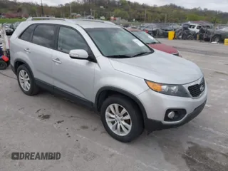 2011 Kia Sorento LX with VIN 5XYKT4A29BG066860, listed as a IAAI auction lot 41931751 with 191,240 mi miles. Bid and sale history available at carsss.com. Image 1.