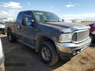 2003 Ford F-250 XL z VIN 1FTNX21PX3EB94715, wystawiony jako Copart lot #50712735 z przebiegiem 96 293 mil mil oraz Szkoda całkowita • Salvage title. Historia ofert i sprzedaży dostępna na DreamBid. Obrazek 4.