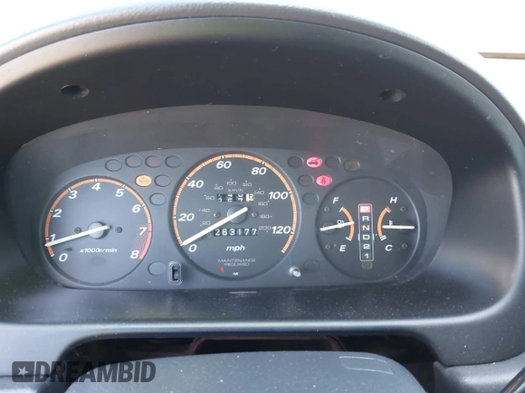 2000 Honda CR-V LX with VIN JHLRD2846YC009880, listed as a IAAI auction lot 41830061 with 263,177 mi miles. Bid and sale history available at carsss.com. Image 7.
