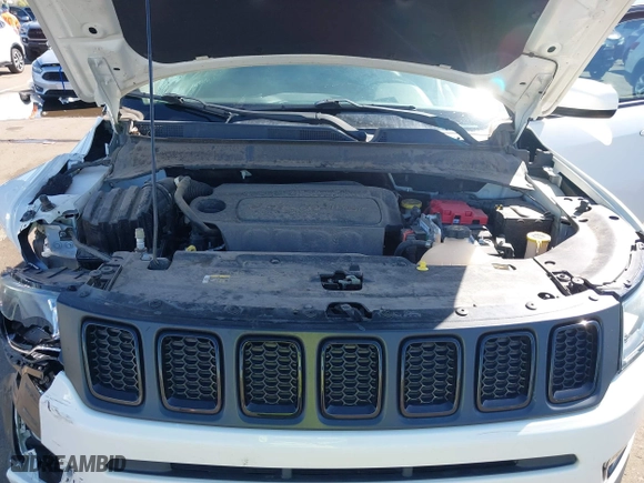 2020 Jeep Compass Latitude with VIN 3C4NJDBBXLT203932, listed as a IAAI auction lot 41830978 with 49,421 mi miles. Bid and sale history available at carsss.com. Image 10.