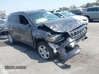 2023 Jeep Compass Latitude с VIN 3C4NJDBN7PT533642, выставлен на аукционе IAAI как лот 42473847 с пробегом 34 589 миль миль и . История ставок и продаж доступна на DreamBid. Изображение 1.