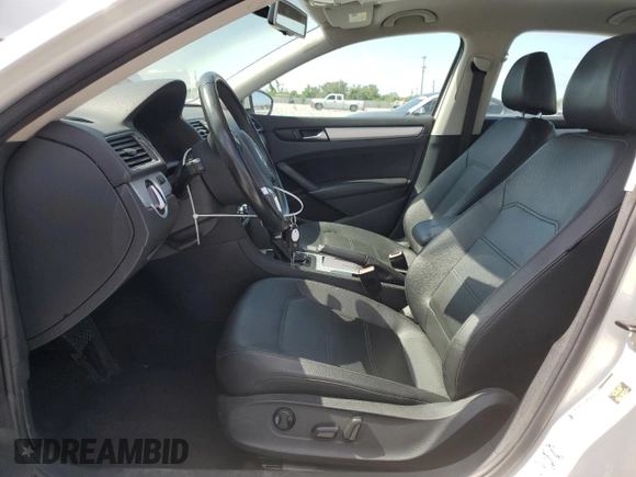 2012 Volkswagen Passat SE с VIN 1VWBP7A35CC027135, выставлен на аукционе Copart как лот 57532105 с пробегом 96 833 миль миль и Списание • Salvage title. История ставок и продаж доступна на DreamBid. Изображение 7.