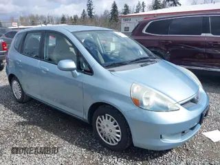 2007 Honda Fit with VIN JHMGD38477S040942, listed as a IAAI auction lot 41936189 with 136,127 mi miles. Bid and sale history available at carsss.com. Image 1.