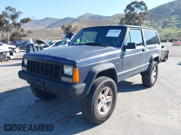 1996 Jeep Cherokee with VIN 1J4FT27S2TL156171, listed as a IAAI auction lot 41578009 with 161,095 mi miles and . Bid and sale history available at DreamBid. Image 2.