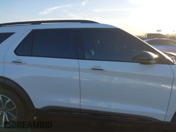 2020 Ford Explorer ST with VIN 1FM5K8GC0LGA28807, listed as a IAAI auction lot 41214396 with 76,367 mi miles. Bid and sale history available at carsss.com. Image 13.