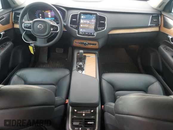 2023 Volvo XC90 Plus z VIN YV40621N9P1927309, wystawiony jako Copart lot #48553595 z przebiegiem 11 876 mil mil oraz Szkoda całkowita • Salvage title. Historia ofert i sprzedaży dostępna na DreamBid. Obrazek 8.