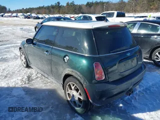 2003 MINI Hardtop S z VIN WMWRE33473TD72981, wystawiony jako IAAI lot #41599521 z przebiegiem 97 403 mil mil oraz . Historia ofert i sprzedaży dostępna na DreamBid. Obrazek 3.