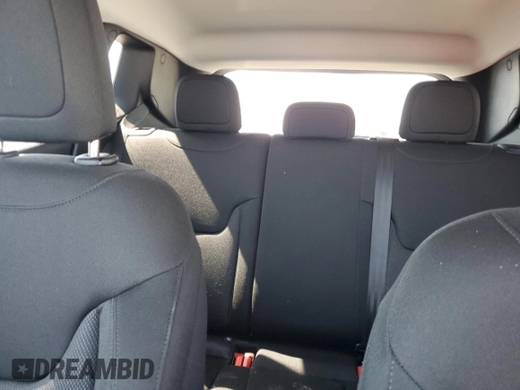 2018 Jeep Renegade Sport with VIN ZACCJBAB3JPH59498, listed as a Copart auction lot 63930325 with 29,723 mi miles and Clean title. Bid and sale history available at DreamBid. Image 10.