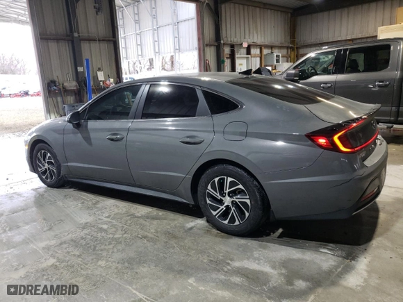 2021 Hyundai Sonata Hybrid Blue with VIN KMHL24JJ8MA025827, listed as a Copart auction lot 43350725 with 27,722 mi miles and Salvage Title. Bid and sale history available at carsss.com. Image 2.