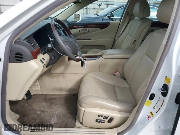 2011 Lexus LS 460 with VIN JTHBL5EFXB5105949, listed as a Copart auction lot 57102795 with 197,877 mi miles and Salvage title. Bid and sale history available at DreamBid. Image 7.