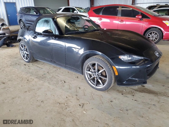 2022 Mazda MX-5 Miata Grand Touring with VIN JM1NDAD79N0507042, listed as a Copart auction lot 45593445 with 38,176 mi miles and Salvage Title. Bid and sale history available at carsss.com. Image 4.