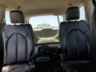 2020 Chrysler Voyager LXi z VIN 2C4RC1DGXLR164104, wystawiony jako Copart lot #56399815 z przebiegiem 123 169 mil mil oraz Szkoda całkowita • Salvage title. Historia ofert i sprzedaży dostępna na DreamBid. Obrazek 10.
