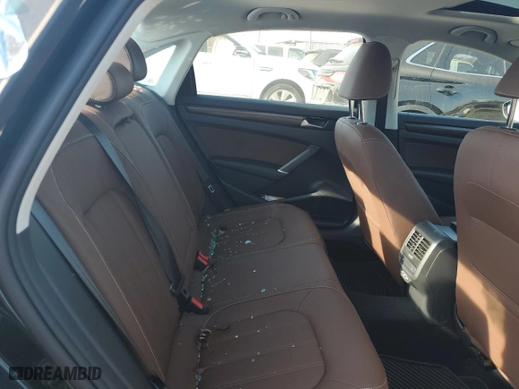 2022 Volkswagen Passat 2.0T Limited Edition with VIN 1VWBA7A39NC005420, listed as a Copart auction lot 76749014 with 32,603 mi miles and Salvage Title. Bid and sale history available at carsss.com. Image 10.