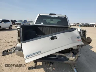 2006 GMC Sierra 1500 SLT with VIN 2GTEK13NX61274770, listed as a Copart auction lot 71435414 with 225,057 mi miles and Salvage Title. Bid and sale history available at carsss.com. Image 6.