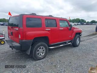 2006 Hummer H3 with VIN 5GTDN136968104627, listed as a IAAI auction lot 42141559 with 199,674 mi miles. Bid and sale history available at carsss.com. Image 4.