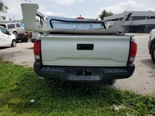 2023 Toyota Tacoma SR z VIN 3TYRX5GN3PT082674, wystawiony jako Copart lot #53476375 z przebiegiem 39 806 mil mil oraz Szkoda całkowita • Salvage title. Historia ofert i sprzedaży dostępna na DreamBid. Obrazek 6.