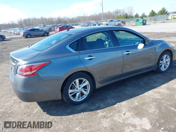 2014 Nissan Altima 2.5 with VIN 1N4AL3AP0EC291992, listed as a IAAI auction lot 41869836 with 70,471 mi miles. Bid and sale history available at carsss.com. Image 4.