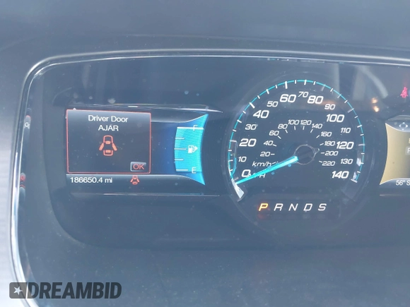 2014 Ford Taurus SEL with VIN 1FAHP2E88EG127074, listed as a IAAI auction lot 41688975 with 186,650 mi miles. Bid and sale history available at carsss.com. Image 7.
