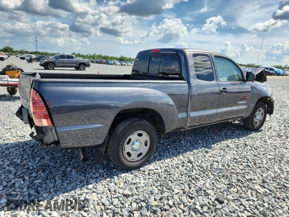 2015 Toyota Tacoma with VIN 5TFTX4CN6FX064308, listed as a Copart auction lot 61337815 with 87,209 mi miles and Salvage title. Bid and sale history available at DreamBid. Image 3.