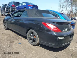 2007 Toyota Solara SE z VIN 4T1FA38PX7U121045, wystawiony jako IAAI lot #41918694 z przebiegiem 156 818 mil mil oraz . Historia ofert i sprzedaży dostępna na DreamBid. Obrazek 3.