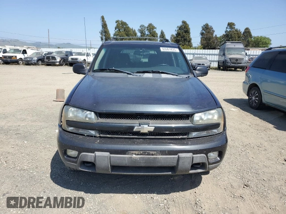 2005 Chevrolet TrailBlazer LT with VIN 1GNDT13S652167235, listed as a Copart auction lot 55501835 with 220,698 mi miles and Clean Title. Bid and sale history available at DreamBid. Image 5.