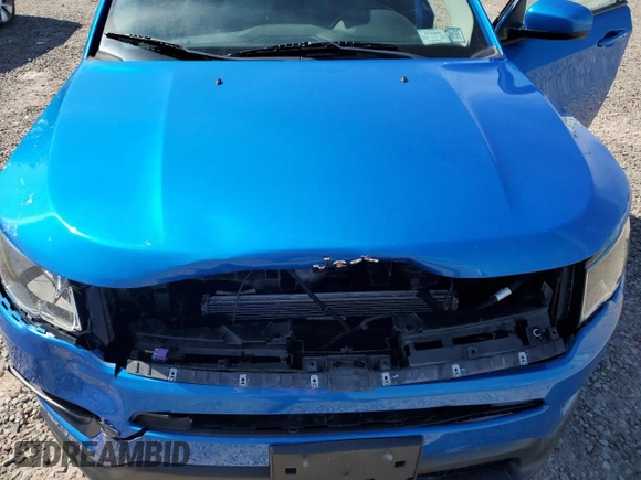 2019 Jeep Compass Latitude z VIN 3C4NJDBB1KT653452, wystawiony jako Copart lot #58297495 z przebiegiem 74 350 mil mil oraz Szkoda całkowita • Salvage title. Historia ofert i sprzedaży dostępna na DreamBid. Obrazek 12.