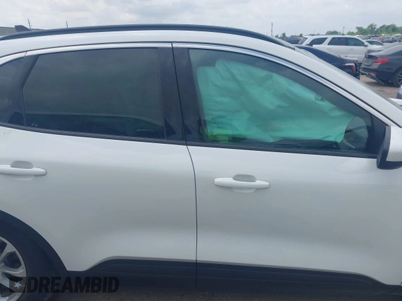 2021 Ford Escape SE с VIN 1FMCU0G6XMUA26997, выставлен на аукционе IAAI как лот 42163518 с пробегом 107 714 миль миль и . История ставок и продаж доступна на DreamBid. Изображение 13.