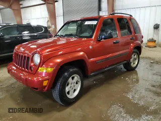 2007 Jeep Liberty Sport z VIN 1J4GL48KX7W705456, wystawiony jako Copart lot #53720655 z przebiegiem 218 385 mil mil oraz Tytuł czysty. Historia ofert i sprzedaży dostępna na DreamBid. Obrazek 1.