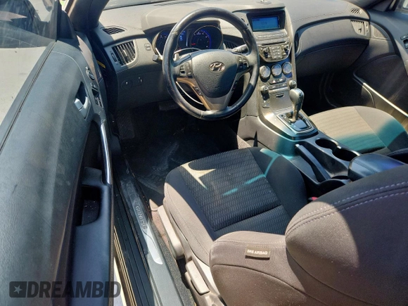 2013 Hyundai Genesis Coupe 2.0T with VIN KMHHT6KD5DU090446, listed as a Copart auction lot 61403395 with 81,331 mi miles and Salvage title. Bid and sale history available at DreamBid. Image 8.