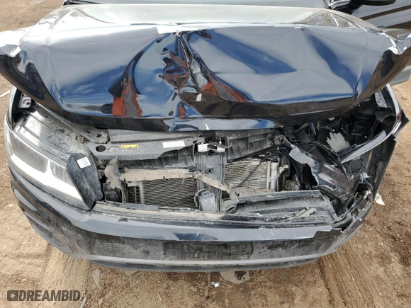 2018 Volkswagen Tiguan SEL with VIN 3VV3B7AX3JM207073, listed as a Copart auction lot 45223345 with 91,372 mi miles and Salvage Title. Bid and sale history available at carsss.com. Image 13.