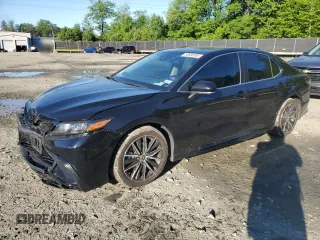 2022 Toyota Camry SE z VIN 4T1G11AK1NU662408, wystawiony jako Copart lot #55935995 z przebiegiem 45 858 mil mil oraz Szkoda całkowita • Salvage title. Historia ofert i sprzedaży dostępna na DreamBid. Obrazek 1.
