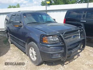 2003 Ford Expedition Special Service z VIN 1FMPU15L13LA62596, wystawiony jako IAAI lot #42262863 z przebiegiem 243 937 mil mil oraz . Historia ofert i sprzedaży dostępna na DreamBid. Obrazek 1.