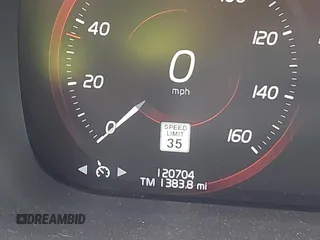 2020 Volvo XC60 Momentum с VIN YV4102RK6L1582721, выставлен на аукционе IAAI как лот 42189782 с пробегом 120 704 миль миль и . История ставок и продаж доступна на DreamBid. Изображение 15.