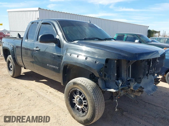 2012 Chevrolet Silverado 1500 LT with VIN 1GCRKSE7XCZ199321, listed as a IAAI auction lot 41512009 with 139,431 mi miles. Bid and sale history available at carsss.com. Image 1.