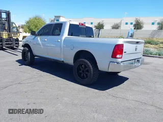 2017 Ram 1500 SLT z VIN 1C6RR6GG9HS804033, wystawiony jako IAAI lot #41707426 z przebiegiem 92 182 mil mil oraz . Historia ofert i sprzedaży dostępna na DreamBid. Obrazek 3.