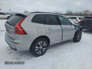 2024 Volvo XC60 Core Dark Theme z VIN YV4L12RK3R1933762, wystawiony jako Copart lot #46122905 z przebiegiem 8546 mil mil oraz Tytuł czysty. Historia ofert i sprzedaży dostępna na DreamBid. Obrazek 3.