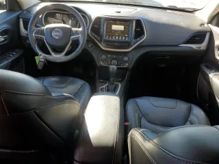 2017 Jeep Cherokee Limited with VIN 1C4PJLDB1HW511072, listed as a Copart auction lot 88026105 with 94,663 mi miles and Salvage Title. Bid and sale history available at carsss.com. Image 8.
