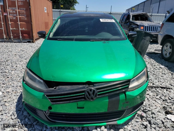2014 Volkswagen Jetta Sedan SE w/Connectivity with VIN 3VWB07AJ3EM442703, listed as a Copart auction lot 53054725 with 200,967 mi miles and Clean Title. Bid and sale history available at carsss.com. Image 5.