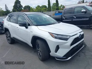 2024 Toyota RAV4 XSE with VIN JTMEB3FV6RD186007, listed as a IAAI auction lot 42405033 with 3,170 mi miles and . Bid and sale history available at DreamBid. Image 1.
