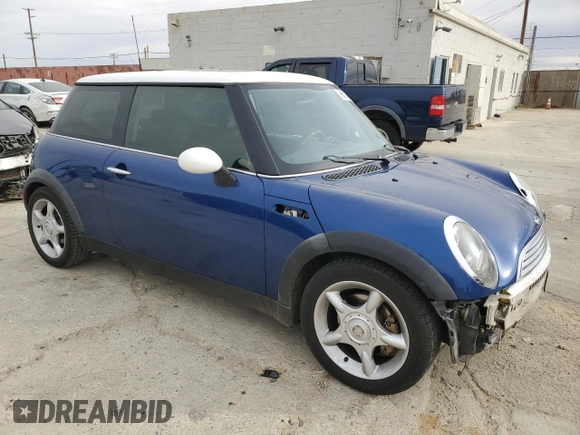 2002 MINI Hardtop with VIN WMWRC33472TC38332, listed as a Copart auction lot 86507464 with 175,252 mi miles and Salvage Title. Bid and sale history available at DreamBid. Image 4.