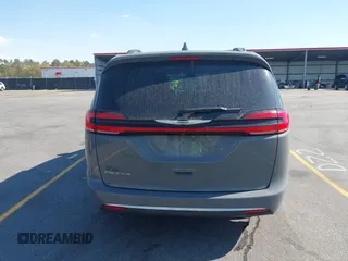 2022 Chrysler Pacifica Touring L z VIN 2C4RC1BG2NR118014, wystawiony jako IAAI lot #41869586 z przebiegiem 87 689 mil mil oraz . Historia ofert i sprzedaży dostępna na DreamBid. Obrazek 17.