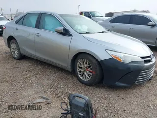 2017 Toyota Camry XLE with VIN 4T1BF1FK7HU806505, listed as a IAAI auction lot 41102232 with 283,498 mi miles. Bid and sale history available at carsss.com. Image 1.