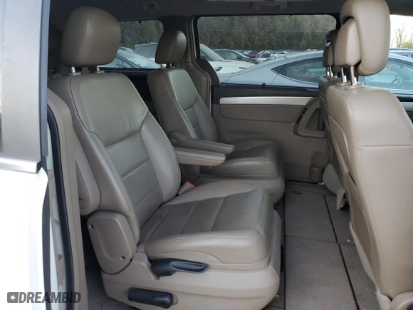 2012 Volkswagen Routan SEL w/Navigation with VIN 2C4RVACG0CR240781, listed as a Copart auction lot 77090554 with 109,909 mi miles and Clean Title. Bid and sale history available at carsss.com. Image 11.